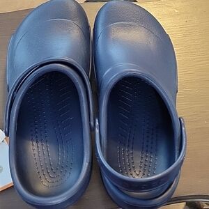 Crocs bistro slip resistant work clogs